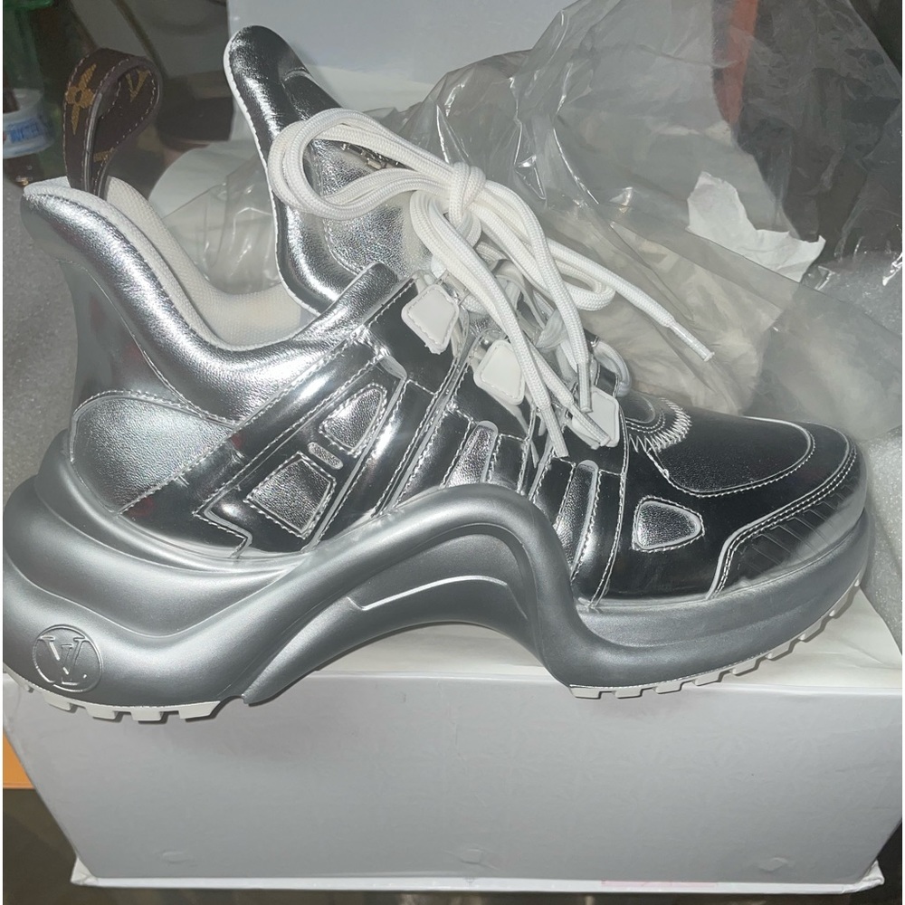 COPY - LV Sneakers